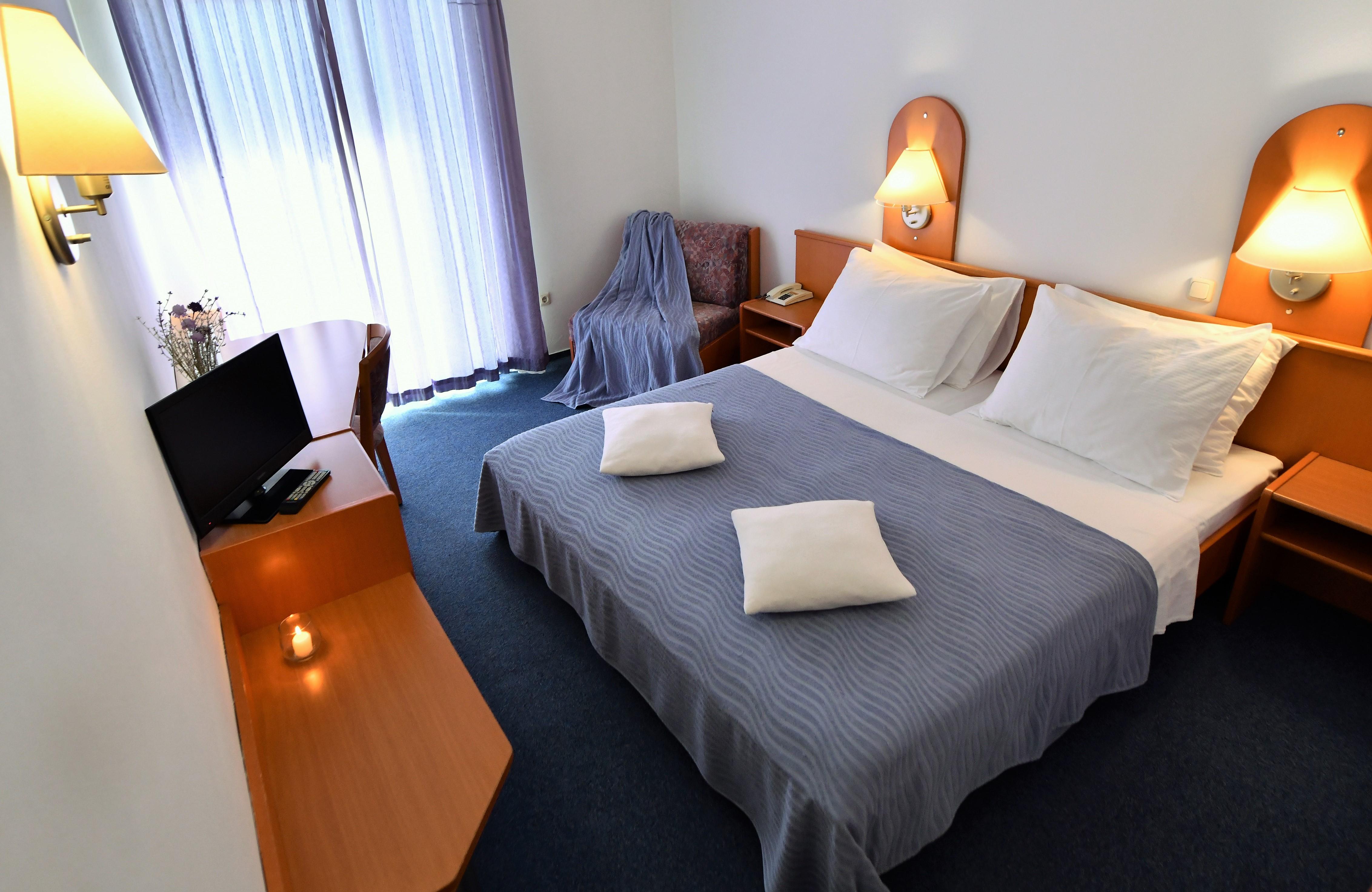 Hotel Alkar シニ エクステリア 写真