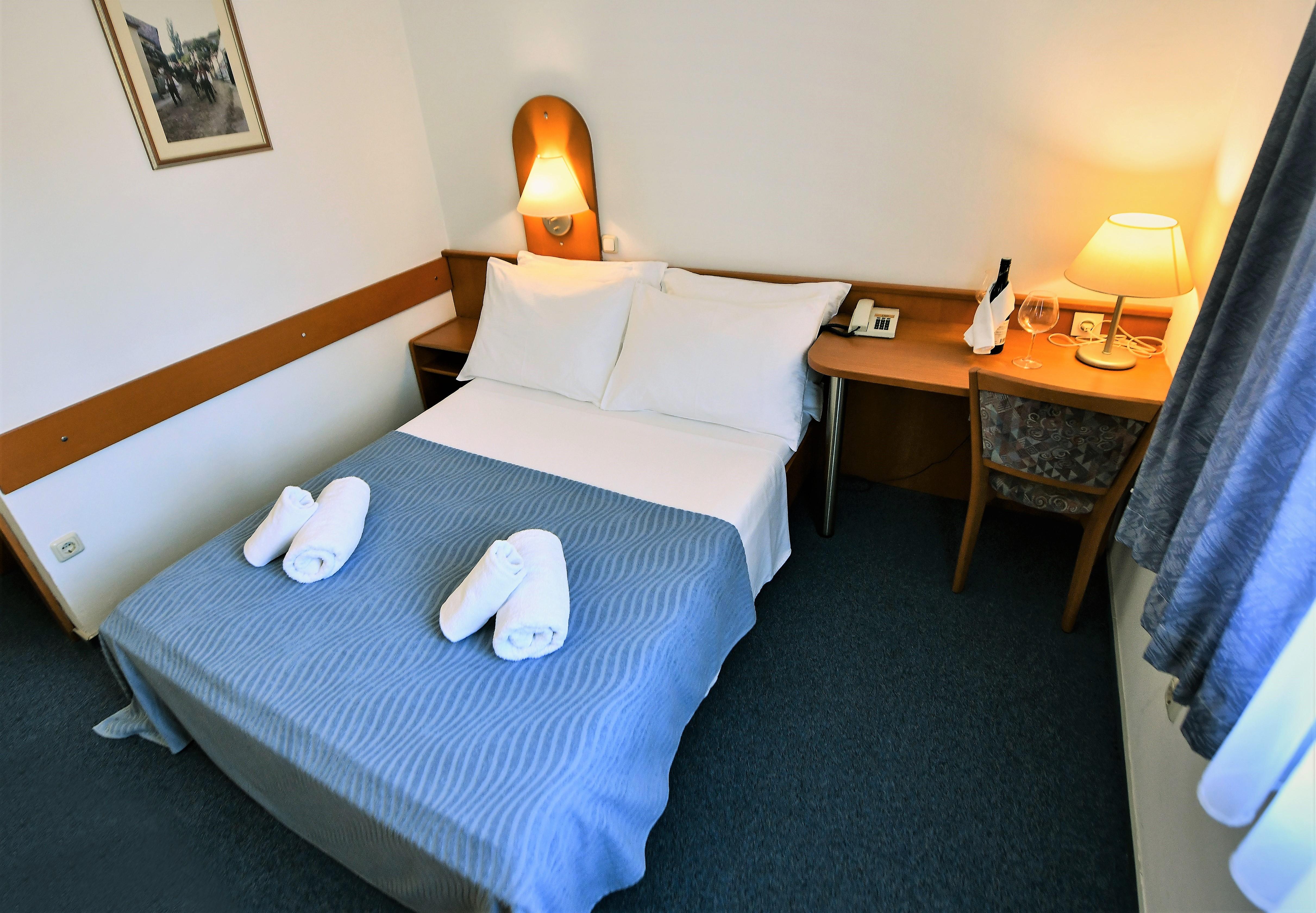 Hotel Alkar シニ エクステリア 写真