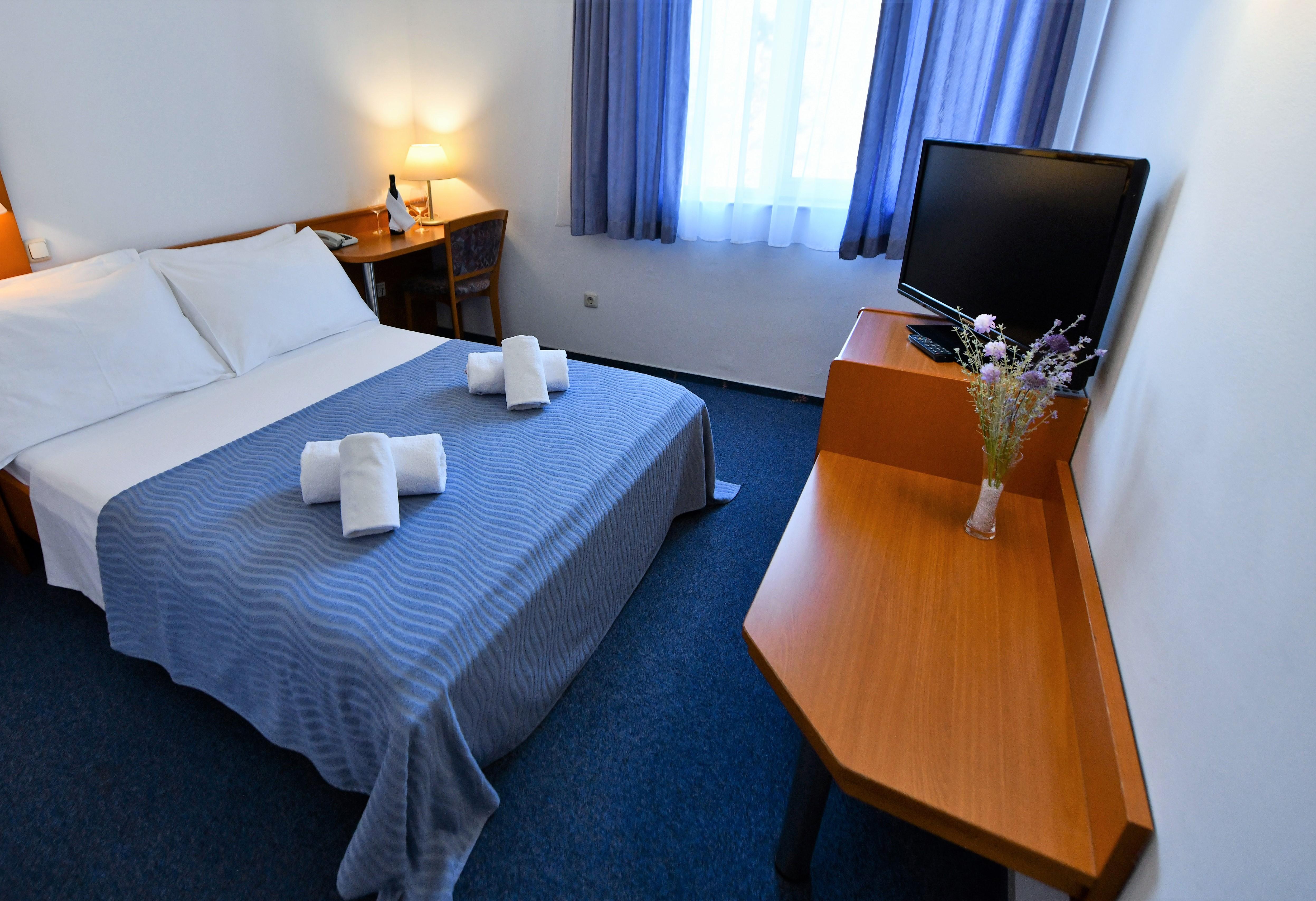 Hotel Alkar シニ エクステリア 写真