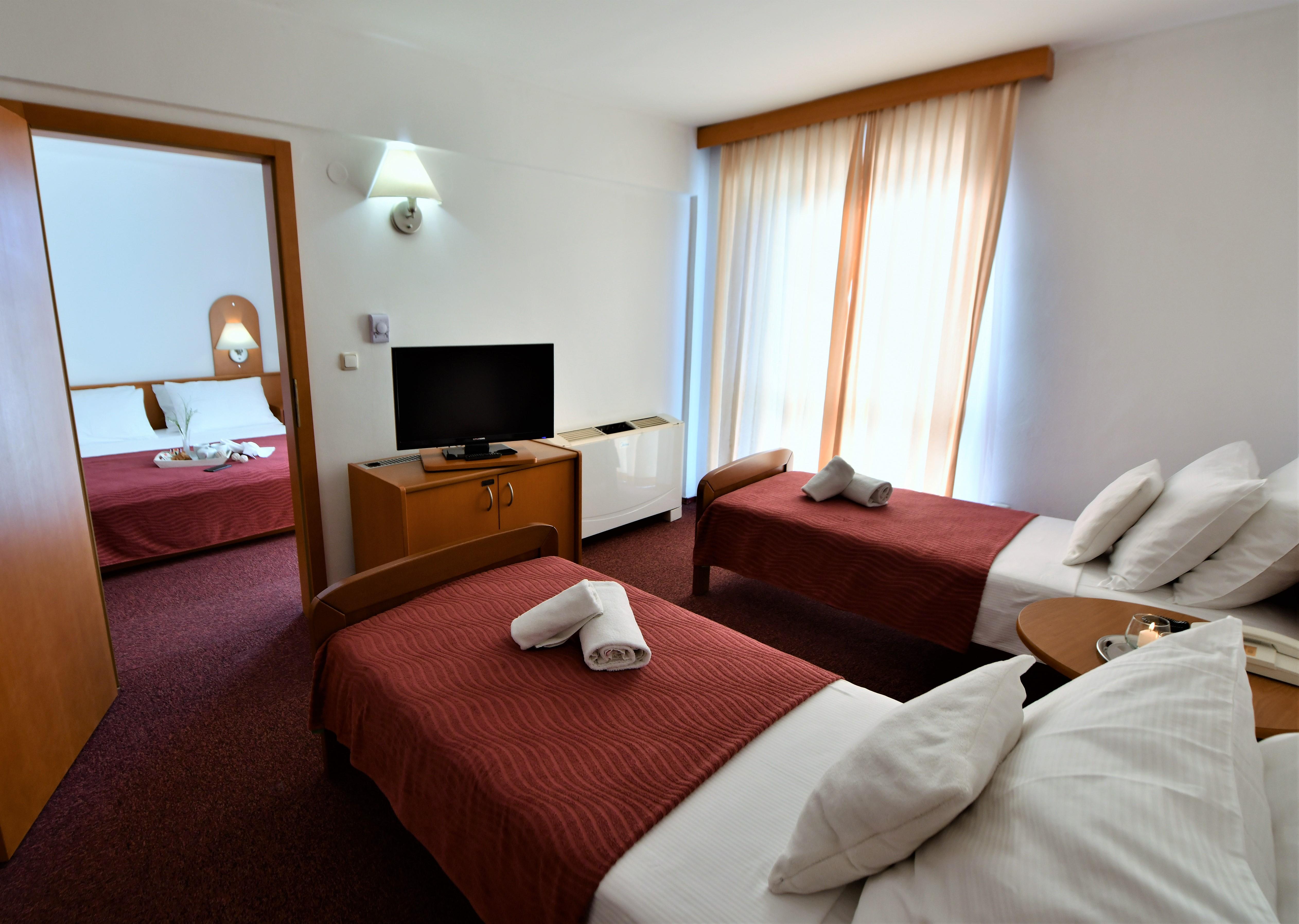 Hotel Alkar シニ エクステリア 写真