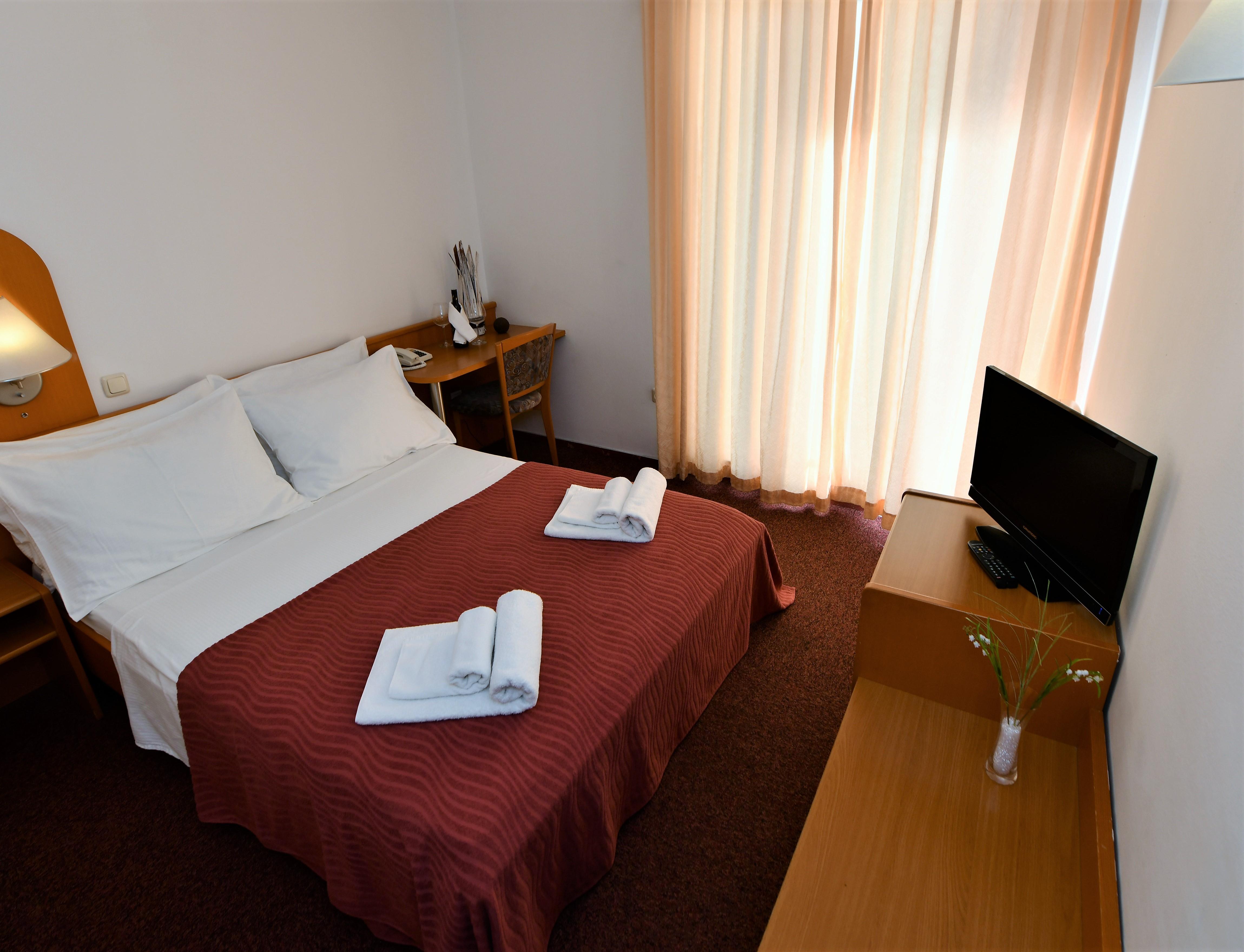 Hotel Alkar シニ エクステリア 写真