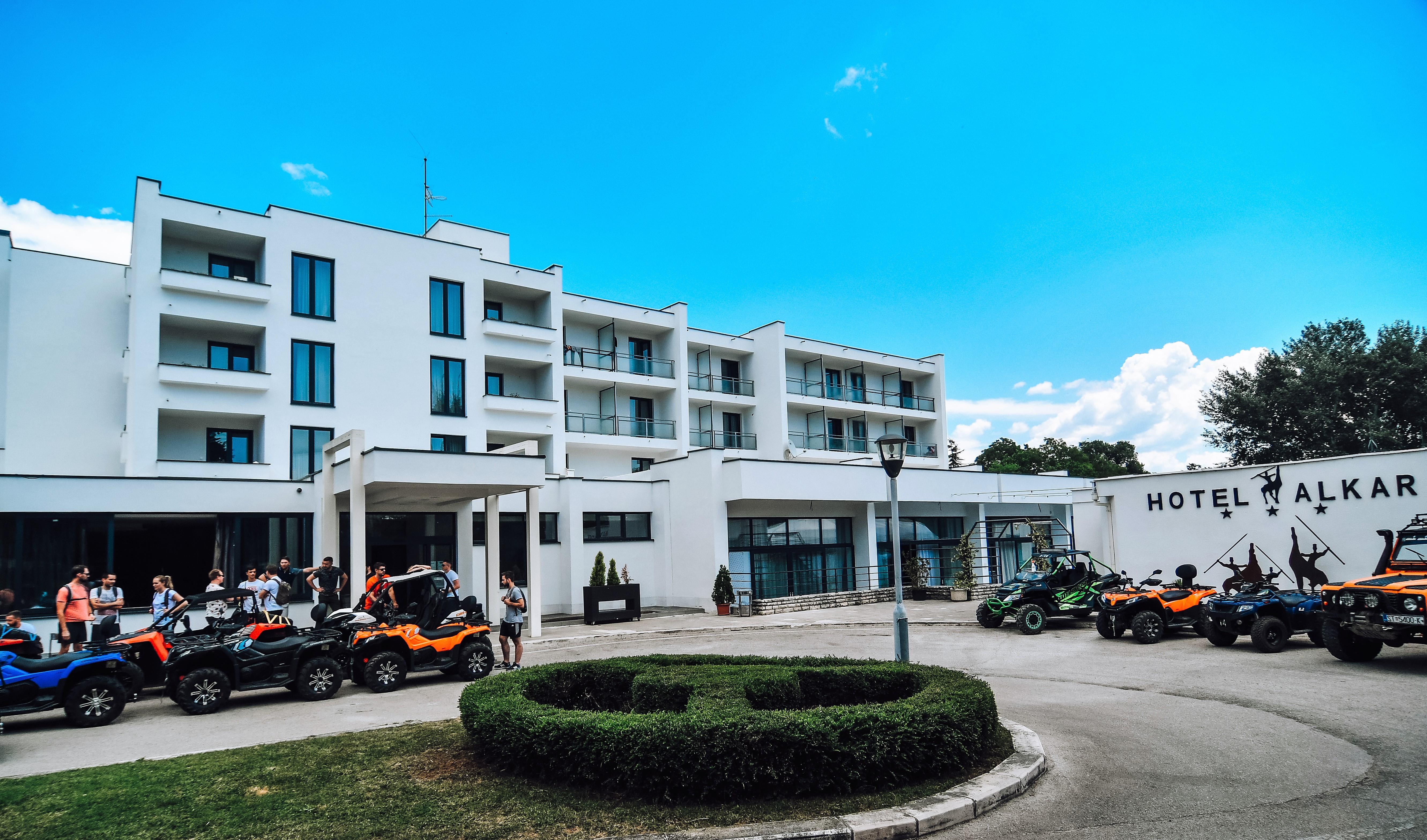 Hotel Alkar シニ エクステリア 写真
