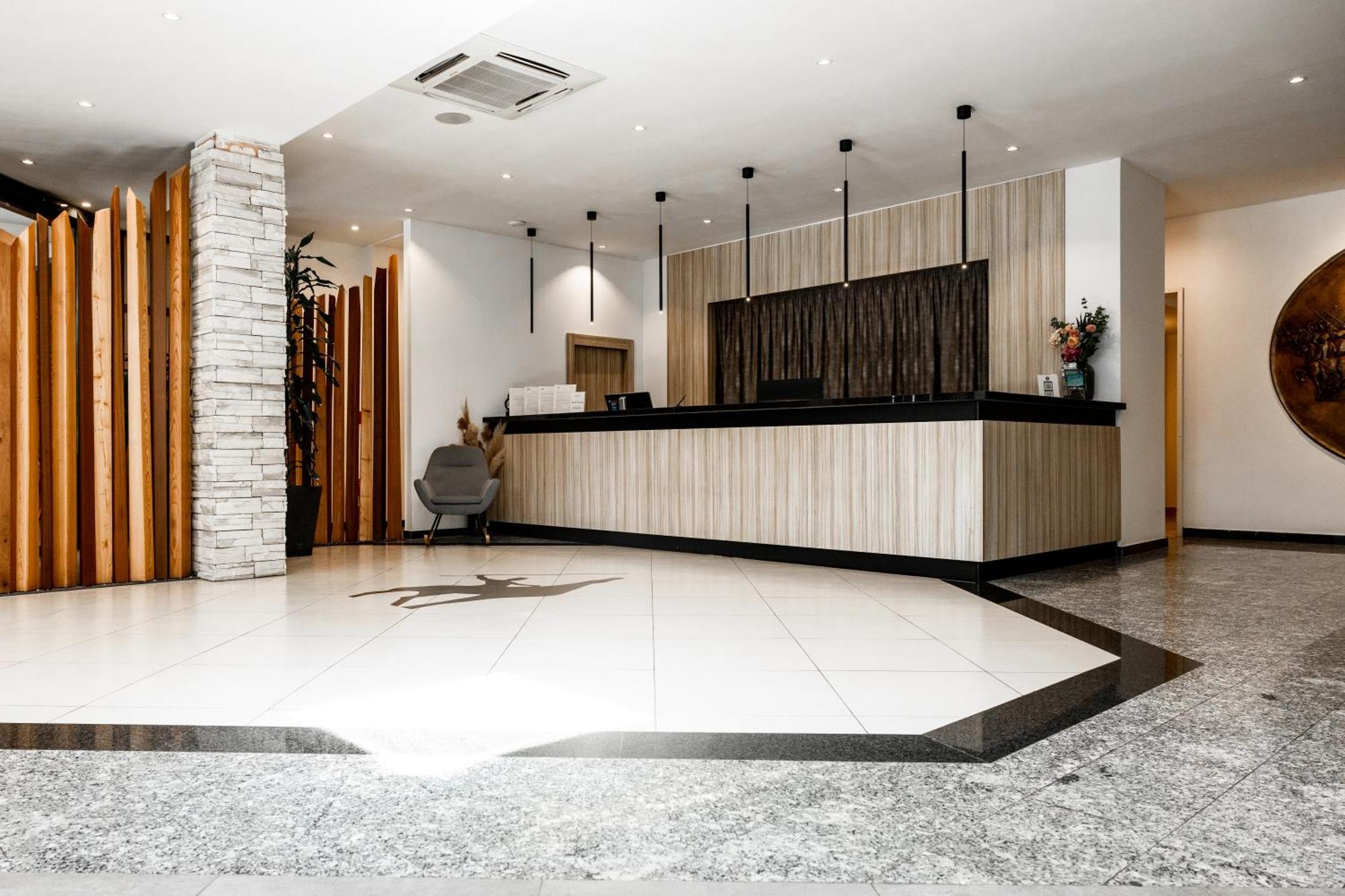 Hotel Alkar シニ エクステリア 写真