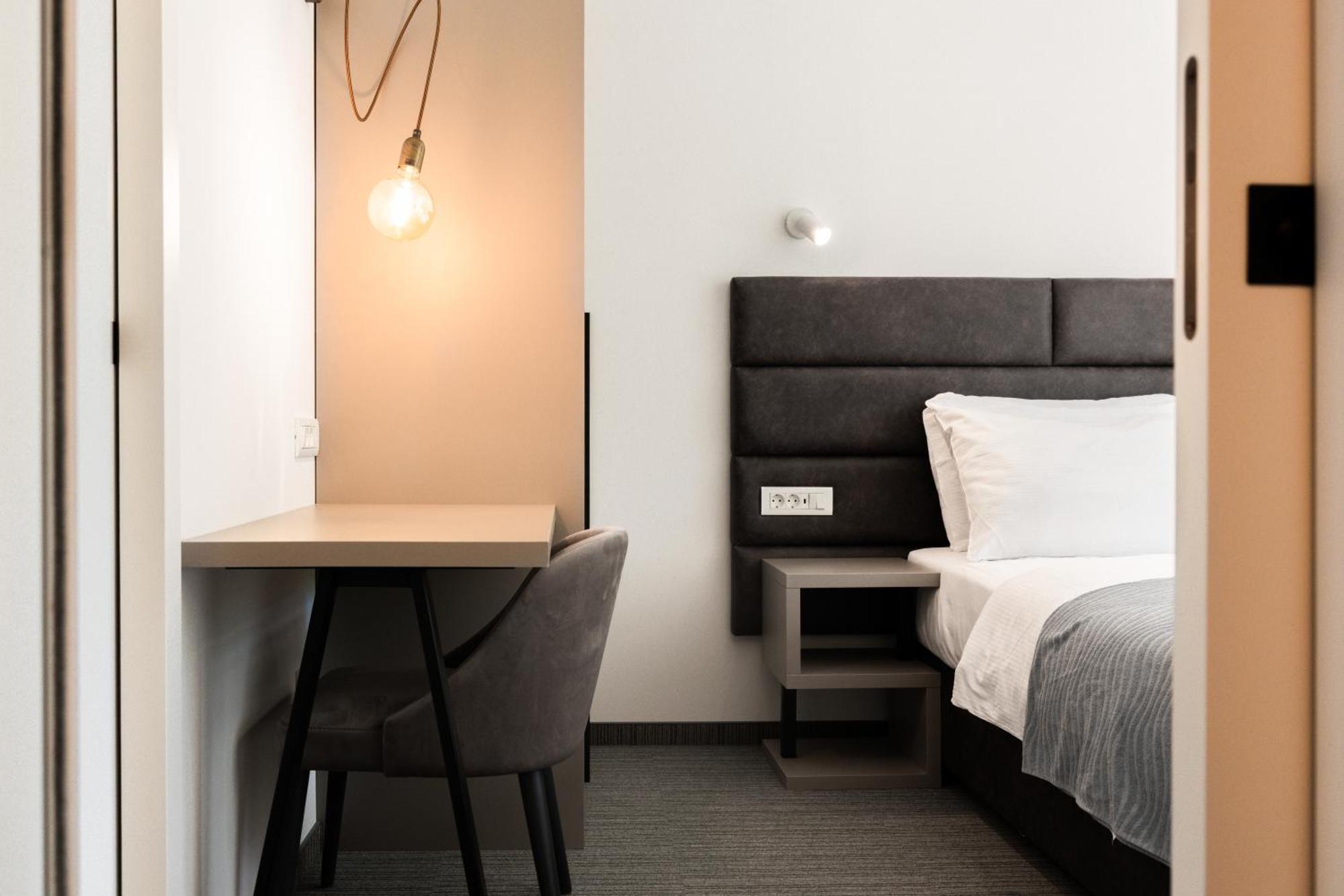 Hotel Alkar シニ エクステリア 写真